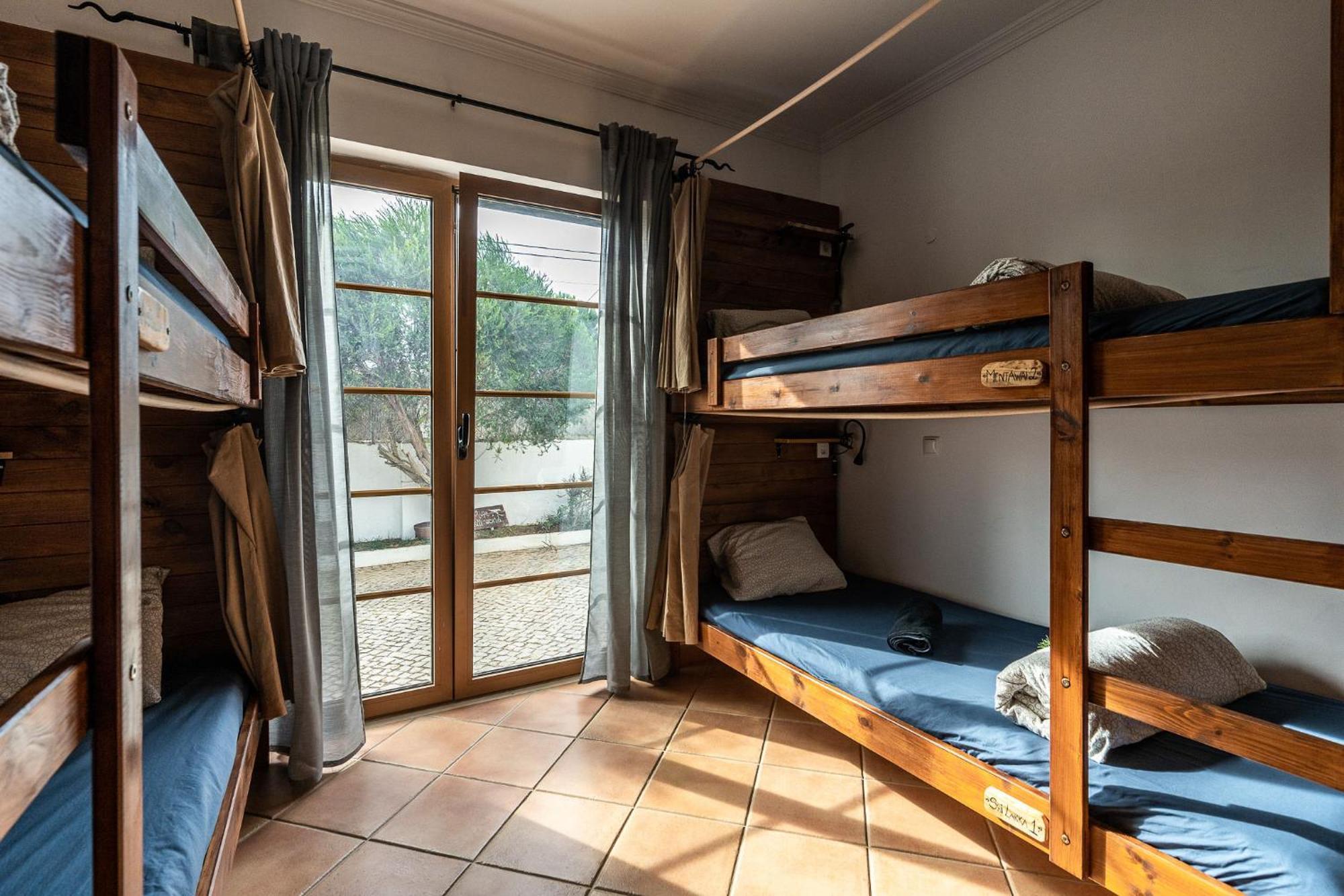 Aldeia Caicara Surf House Hostel *